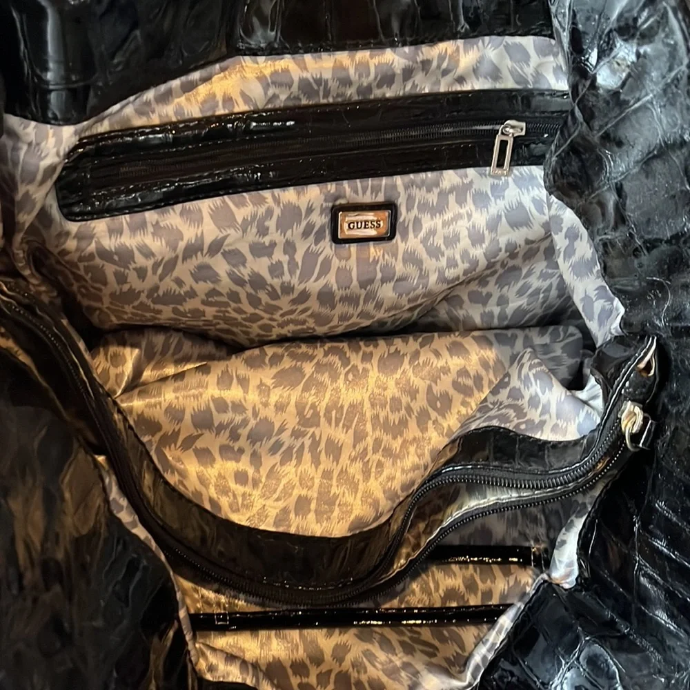 Guess Black and Gold Shoulder Bag - Picture 3 of 3